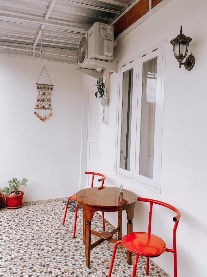 Tropical Paradiso Homestay Banyuwangi  Εξωτερικό φωτογραφία